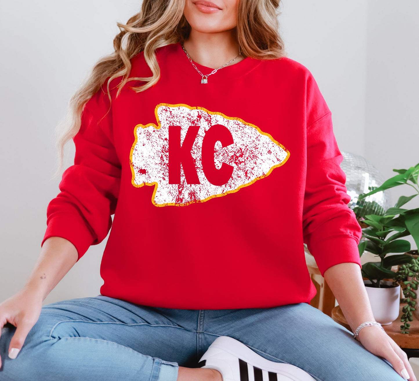 KC Distressed Arrowhead Sweatshirt/Hoodie